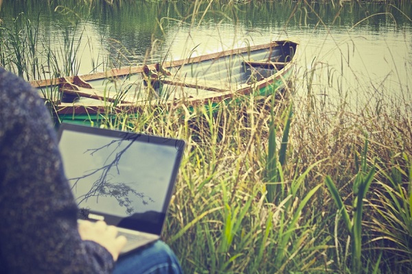 Les vacances : Déconnexion ou Connexion ?